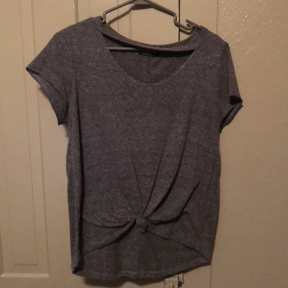 Gray top